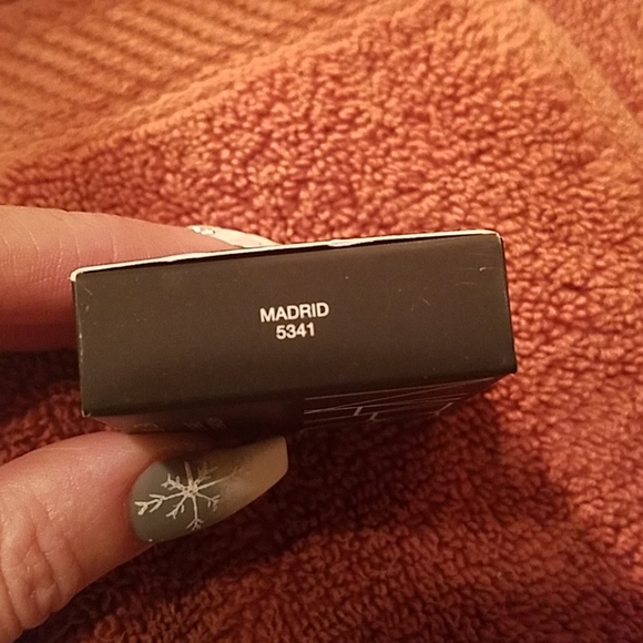 NARS,  OFRA, Age Beauty eye shadows - Picture 4 of 6